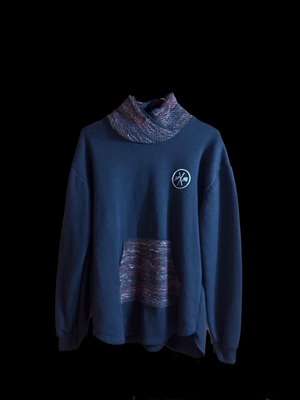 Jan Rocco turtleneck sweatshirt size M like new, black with knit details