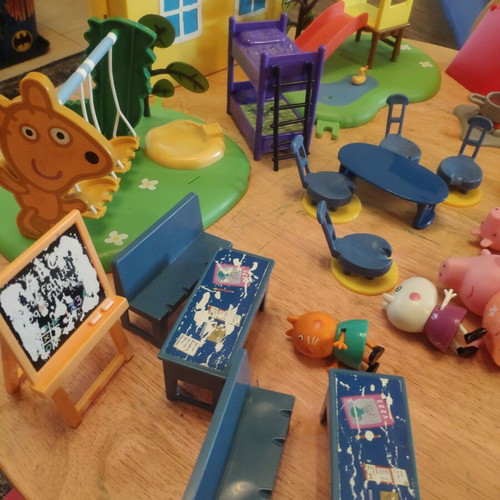 Peppa toy set used
