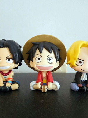 Комплект оригинални фигури One Piece Ace, Luffy, Sabo, като нови