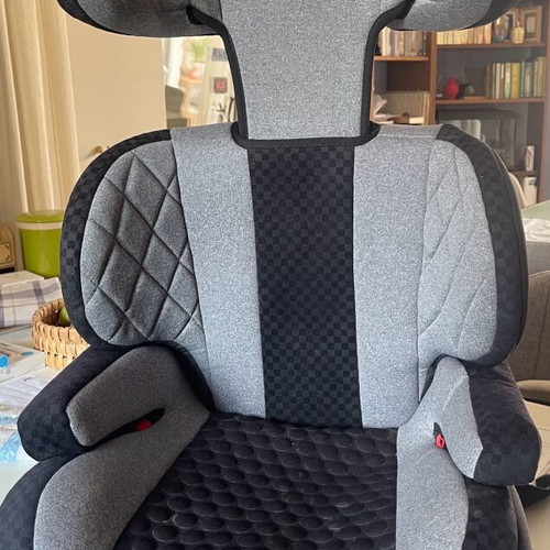 Child car seat 3 growth stages like new