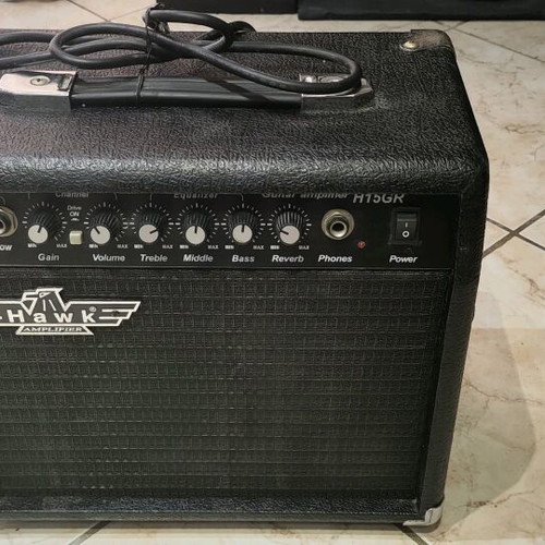 Musical instrument amplifier like new