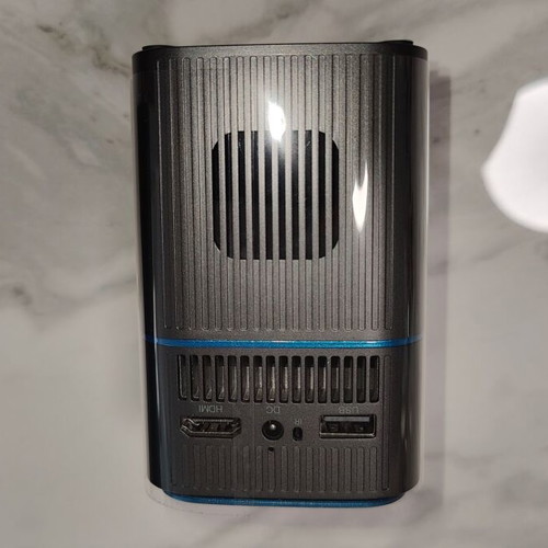 Funfoox D042 Portable Projector with HDMI
