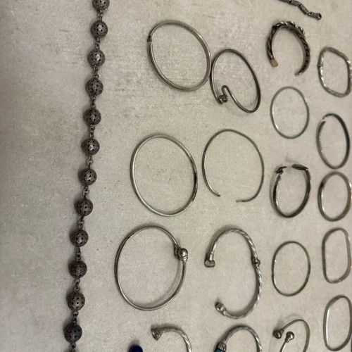 Silver jewelry used with 925 stamp weighing 300g