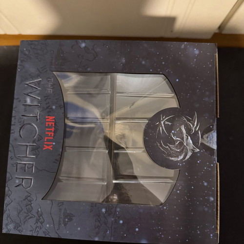 Witcher figure 24cm new from Dark Horse