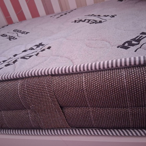 White baby cot with Relax Strom mattress