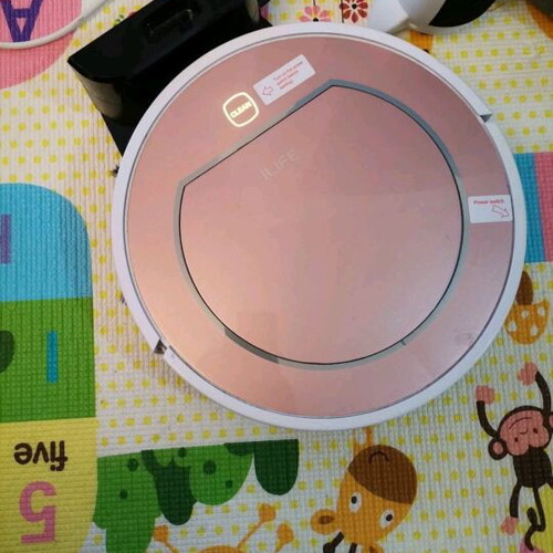 iLife V7s plus robotic vacuum cleaner used