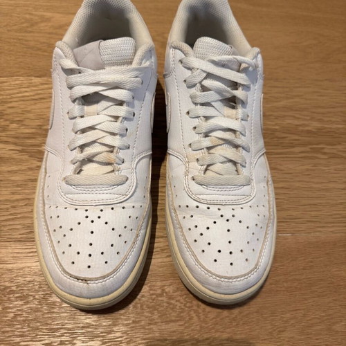Nike Court Vision Low σαν καινούργιο, άσπρα αθλητικά παπούτσια μέγεθος 41