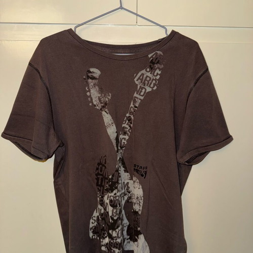 Staff t-shirt used, brown, size XL with print