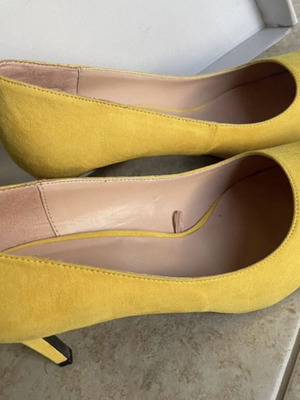 Zara heels used several times, size 40, yellow