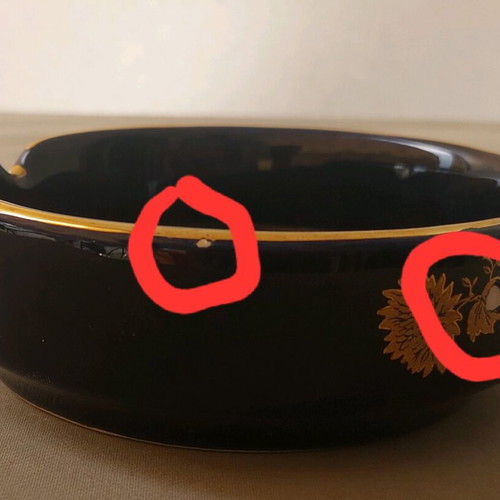 Ket.e. ashtray 24 carat like new, gold with 2 small rests
