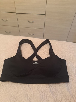 Adidas sports bra like new, size small, black