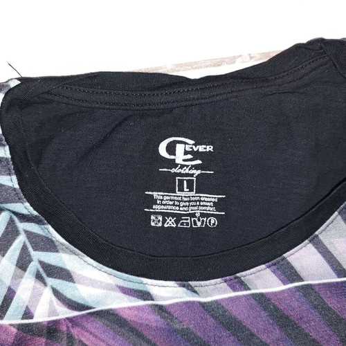 Clever short-sleeve t-shirt with fantasy design, size large, like new, purple