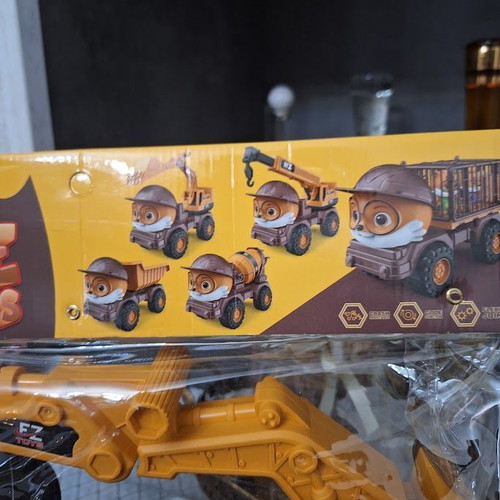 Large EZ Toys Construction Excavator new, sealed