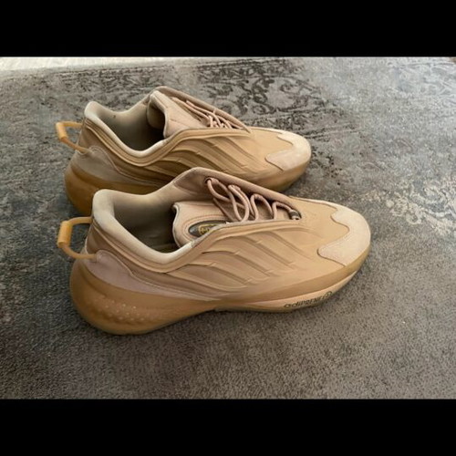 Adidas Ozrah sneakers size 45.5 like new beige