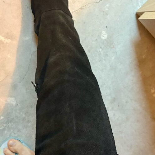 Black boots size 38 like new, leather and suede