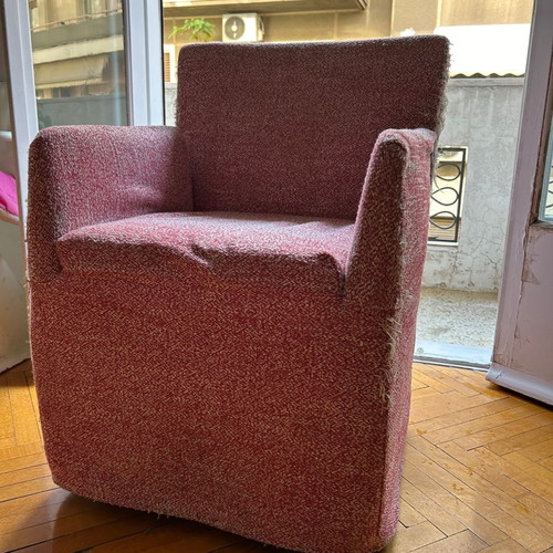 Armchair with wheels used, ideal for office chair