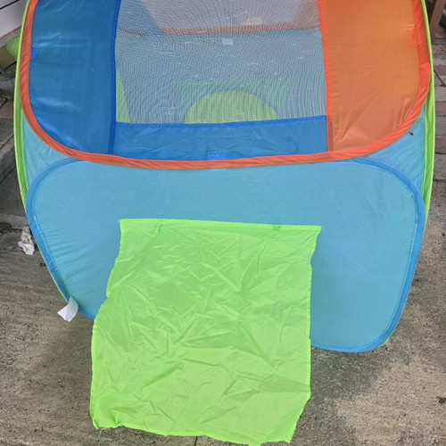 Children's play tent with balls used