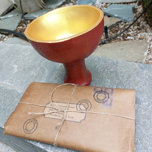 Indiana Jones set with holy grail and legendary diary new