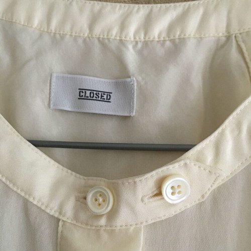 Silk summer ivory top CLOSED, size S, like new