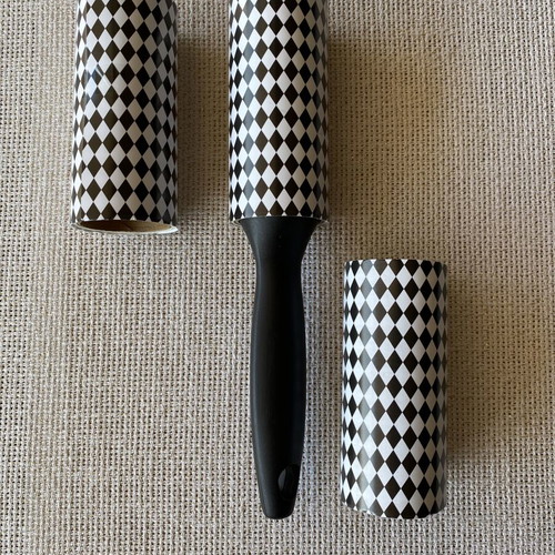 Lint Roller with 2 Replacement Rolls like new
