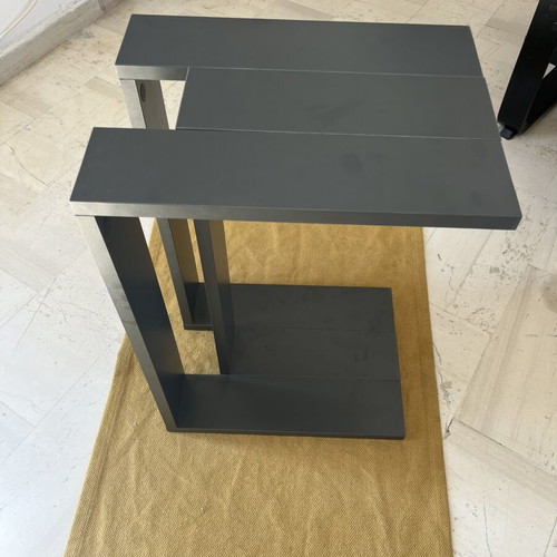Laptop table like new with dual use decorative