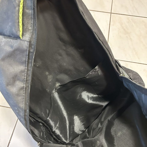 Backpack almost unused, black and green