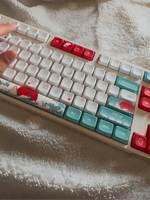 Custom 75% μηχανικό πληκτρολόγιο με lubed Outemu Brown switches και θέμα Coral Sea