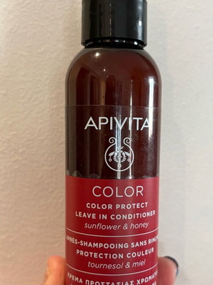 Apivita Color Protect Leave In Conditioner like new with sunflower and honey