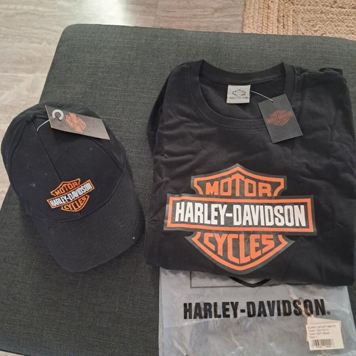 Harley Davidson cap one size and large t-shirt set new