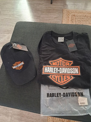 Harley Davidson cap one size and large t-shirt set new