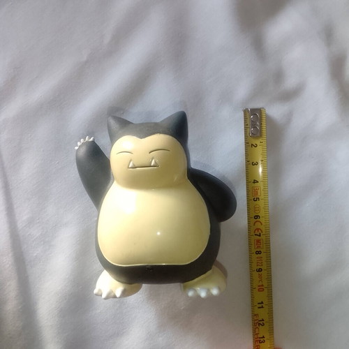 Pokémon Slarlax figure 1997 like new, talking