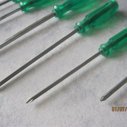 Screwdriver set 7pcs and 2 plastic playing cards new