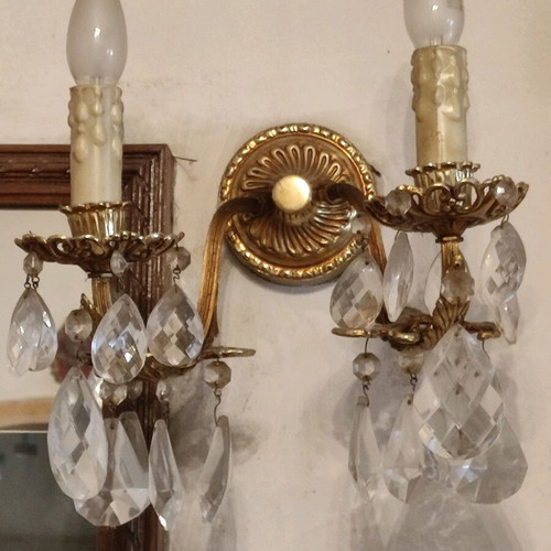 Crystal chandelier used with two smaller lamps