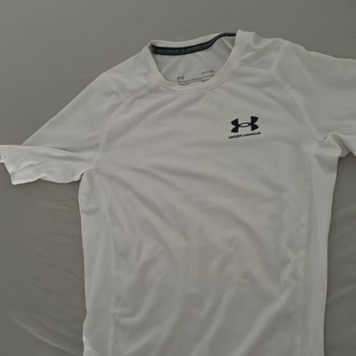 Under Armour compression T-shirt size S like new, white