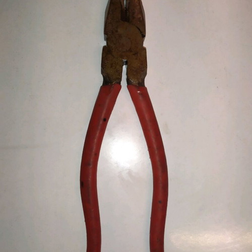 Metal pliers used, 16 centimeters height
