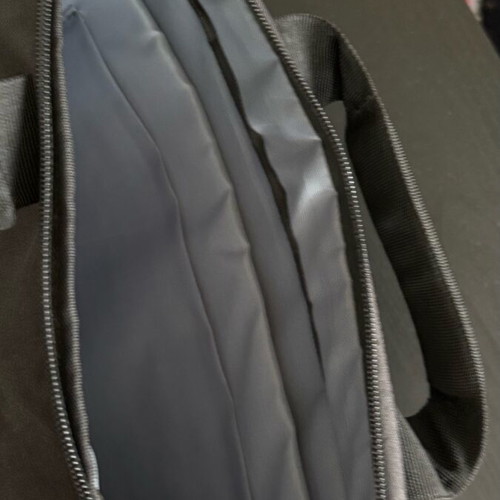 Remax laptop case like new for 13-inch or smaller