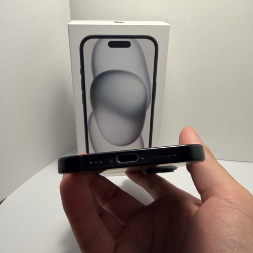 Apple iPhone 15 128GB Black with 100% Battery Health
