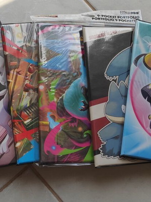 Pokémon binder pack 252 slots, like new