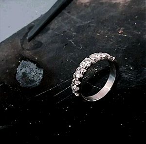 Χειροποίητο ασημένιο δαχτυλίδι με φυσικά ζιργκον ευρωπαϊκής κοπής
