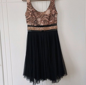 BSB Βραδινό μίνι φόρεμα  (L-XL)