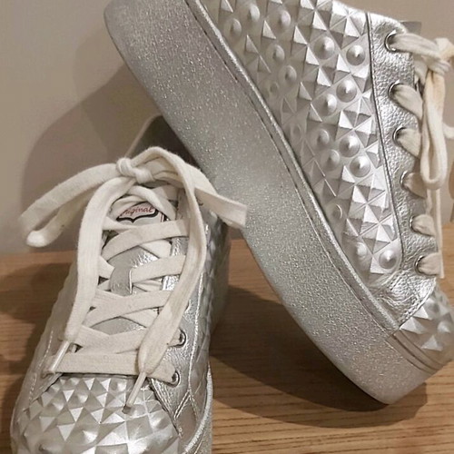 Γυναικεία Platform Sneakers Ash Νο 39 δερμάτινα σε ασημί μεταλλικό χρώμα σαν καινούργια