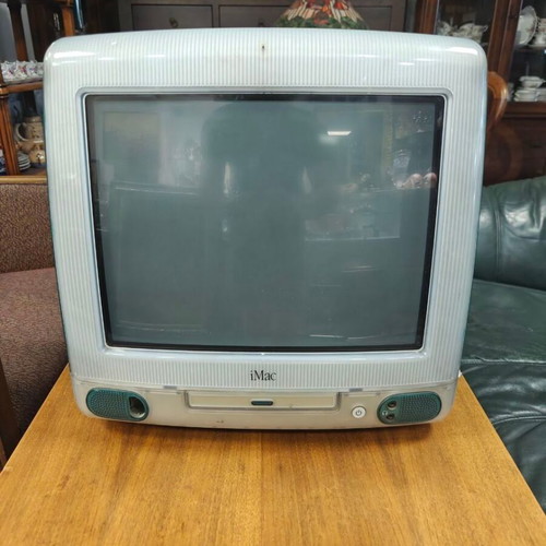Apple iMac G3 used, 15-inch CRT display, 233 MHz PowerPC G3