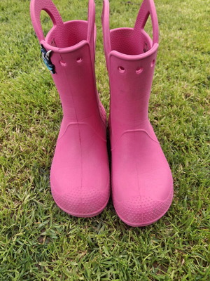 Crocs Handle It Rain Boot K pink like new, size 33