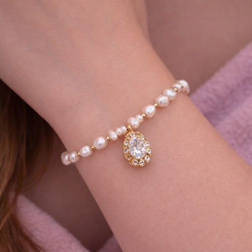 Bracelet with pearls and rhinestones made of steel new with box