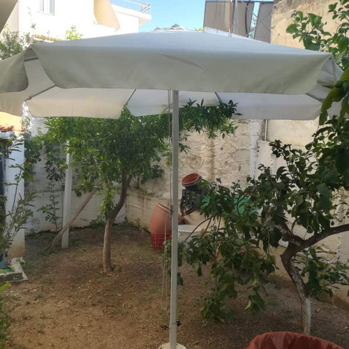 Umbrella used with aluminum pole and base, 2.9m diameter