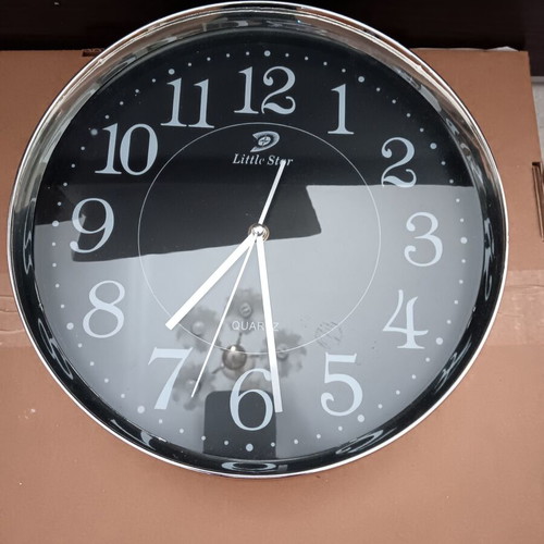 Large wall clock analog used, working
