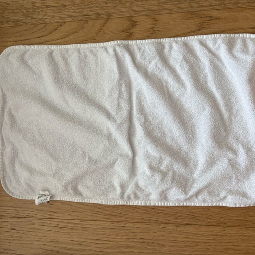 Nobodinoz changing mat like new, portable