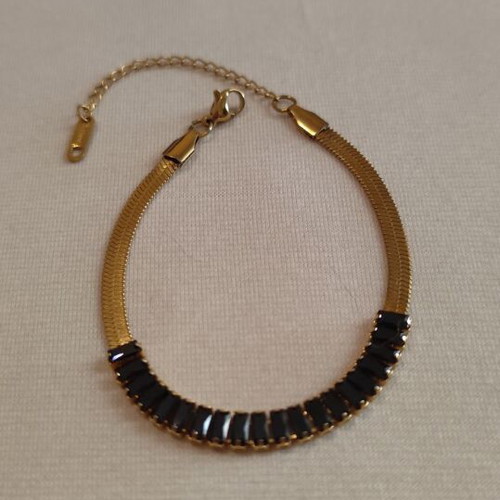 Gold Bracelet with Black Zircons like new