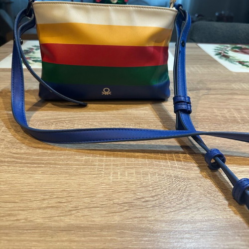 United Colours of Benetton women's shoulder bag like new, rainbow color