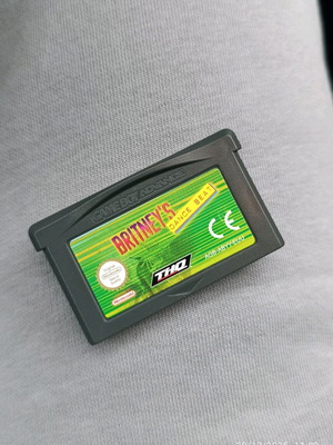 Britney's Dance Beat Game Boy Advance like new, cartridge only